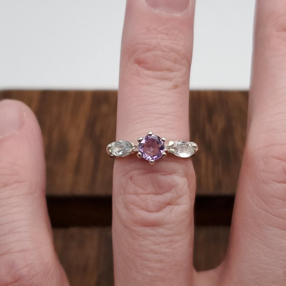 Size 5 925 Sterling Silver Cute Amethyst With Blue Topaz Accents Ring